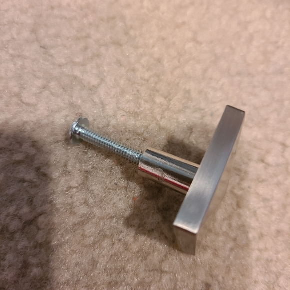 Drawer pulls - Picture 2 of 2